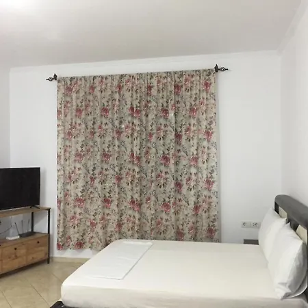 Albear Сasa de vacaciones Vlorë